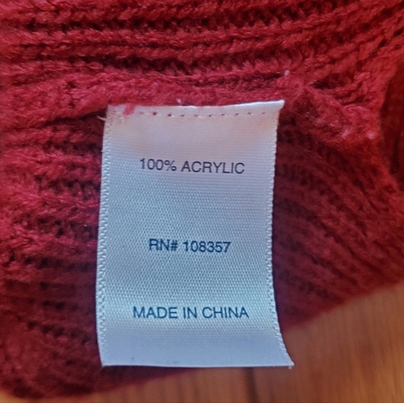 Red Sweater - Picture 9 of 9
